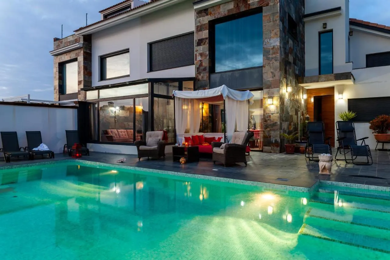 Holiday home Chalet Con Piscina Privada En Mazagon Palos de la Frontera