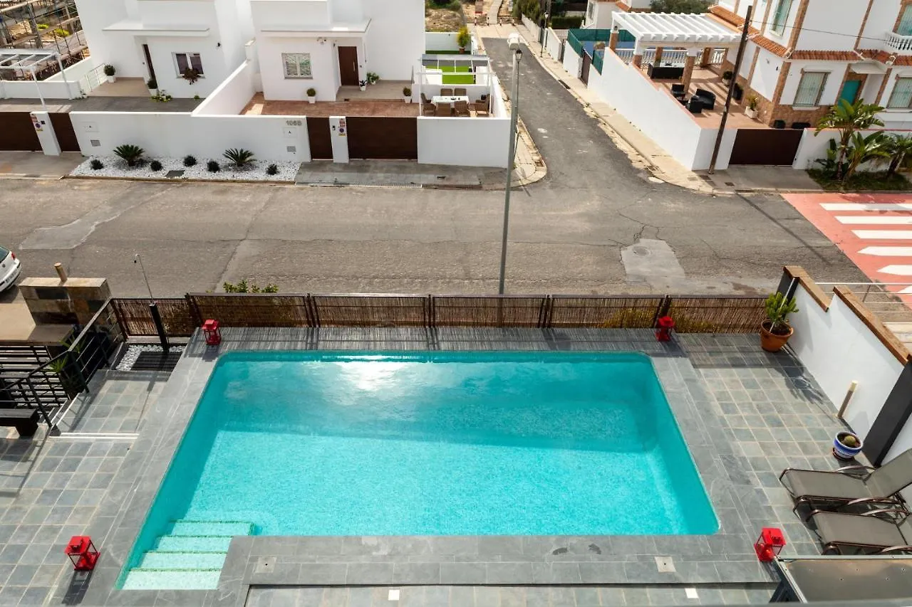 Holiday home Chalet Con Piscina Privada En Mazagon