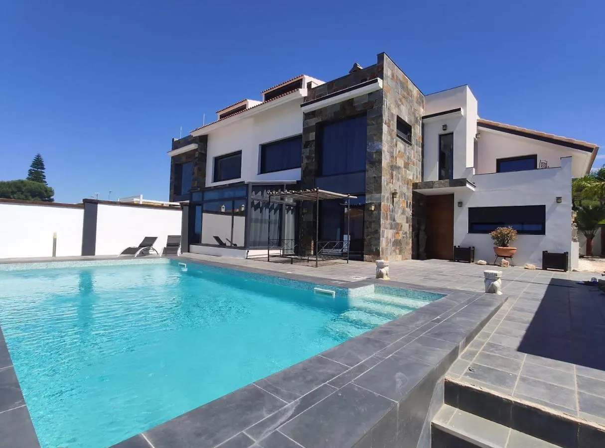 Chalet Con Piscina Privada En Mazagón